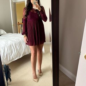 Abercrombie burgundy lace top long sleeve dress